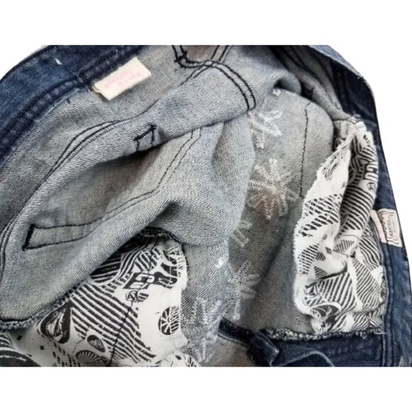 VOLCOM Refashioned Denim Embroidered Flower Patch Jean Mini Skirt - Women's 13 - Picture 5 of 7